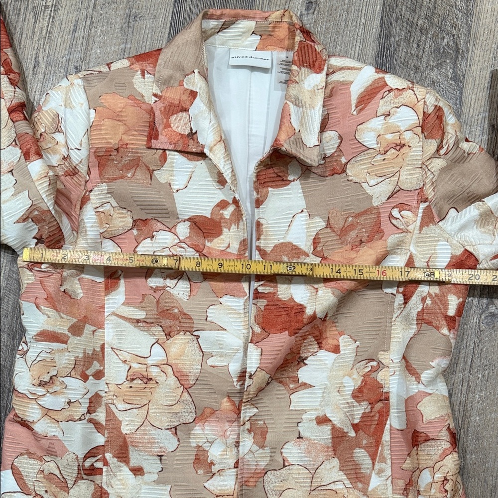 Alfred Dunner Beige and Orange Floral Blazer Jacket - Picture 7 of 8